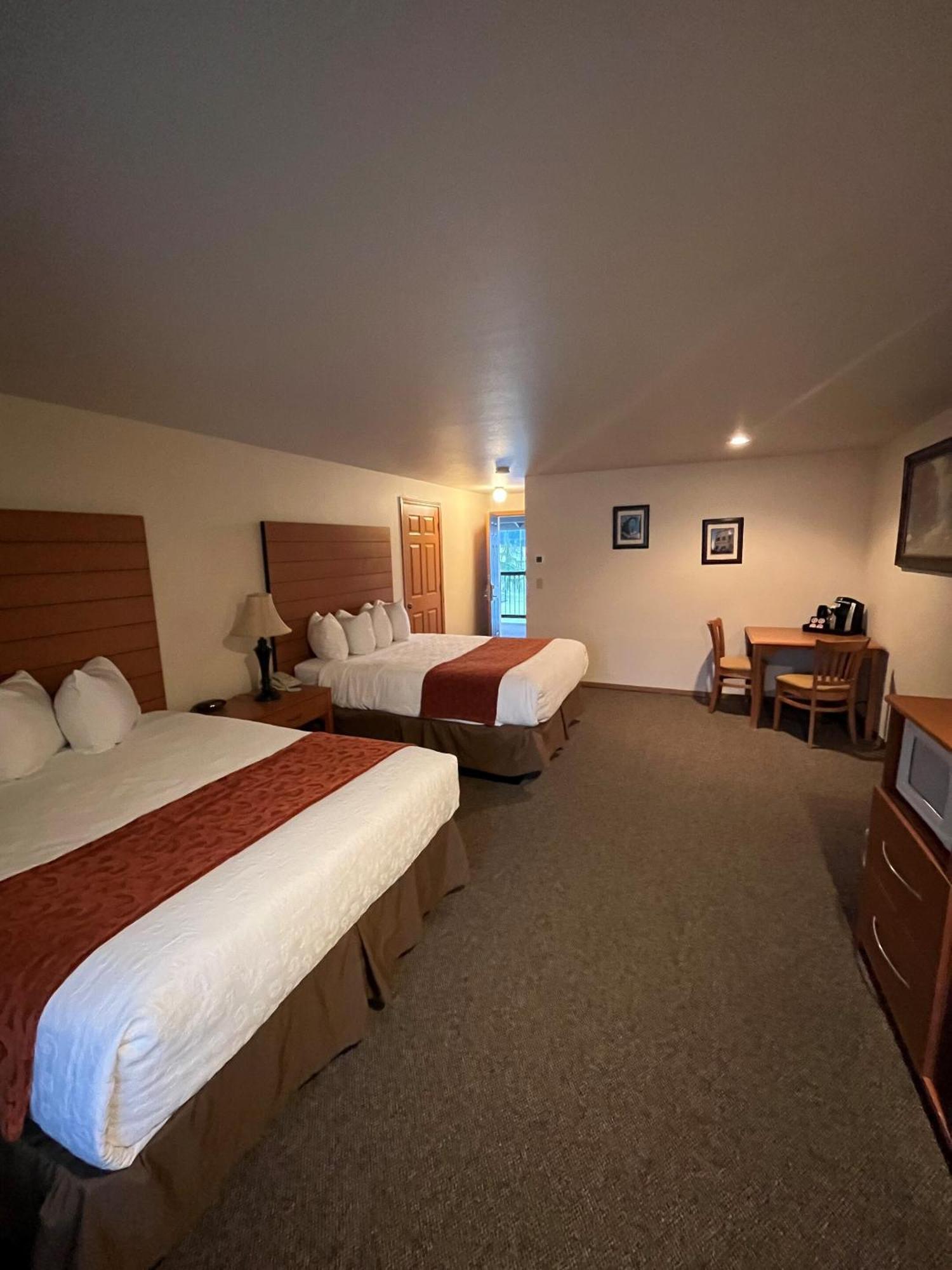 Seasons Motel Morton Екстериор снимка