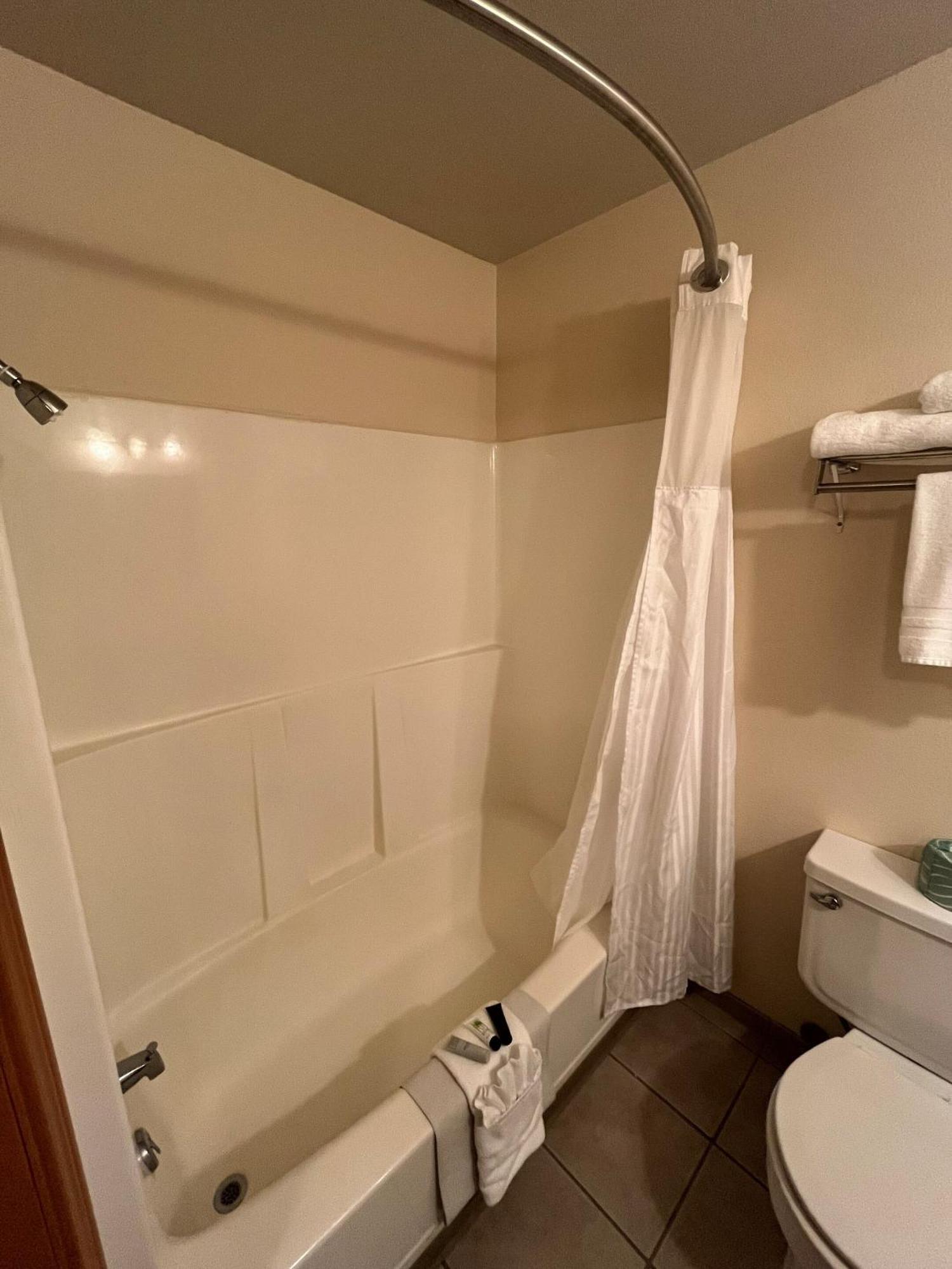Seasons Motel Morton Екстериор снимка