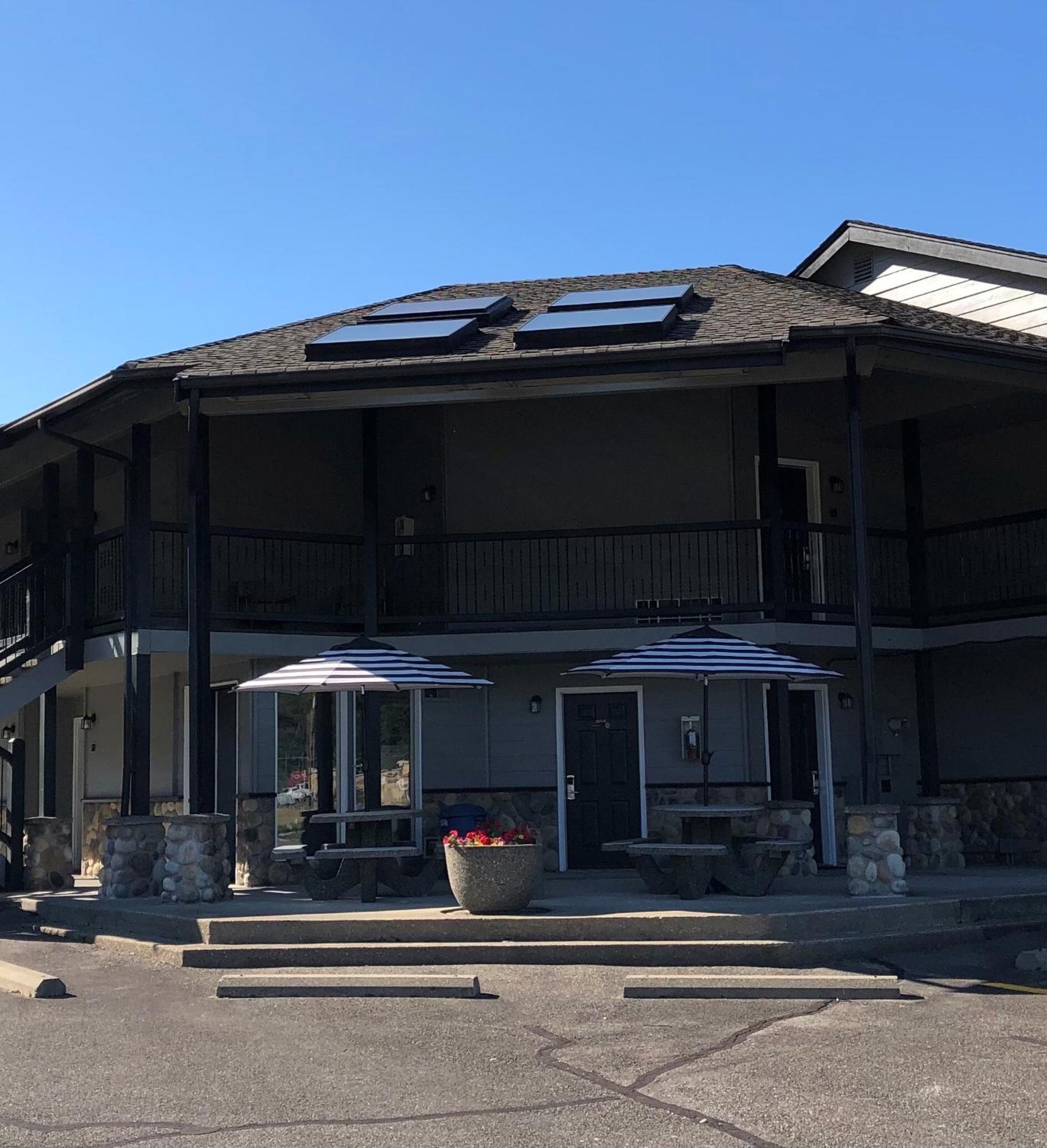 Seasons Motel Morton Екстериор снимка